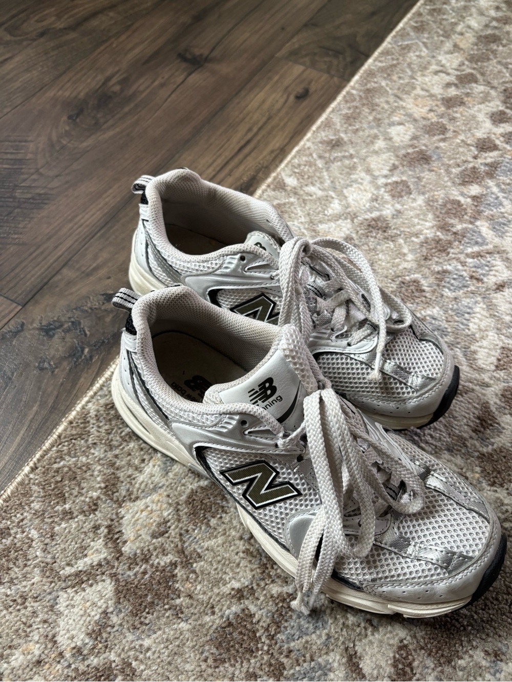 New Balance 530 Sneakers